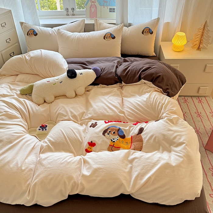 91家纺网 家纺一手货源 找家纺 沃朴家居 2025新款萌趣水洗棉毛巾绣四件套 腊肠音乐狗