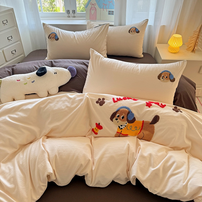 91家纺网 家纺一手货源 找家纺 沃朴家居 2025新款萌趣水洗棉毛巾绣四件套 腊肠音乐狗