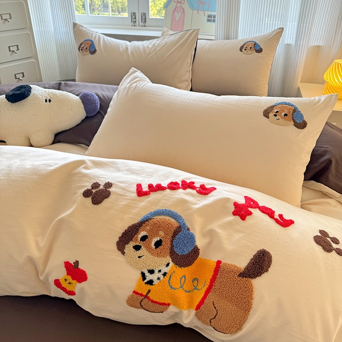 91家纺网 家纺一手货源 找家纺 沃朴家居 2025新款萌趣水洗棉毛巾绣四件套 腊肠音乐狗