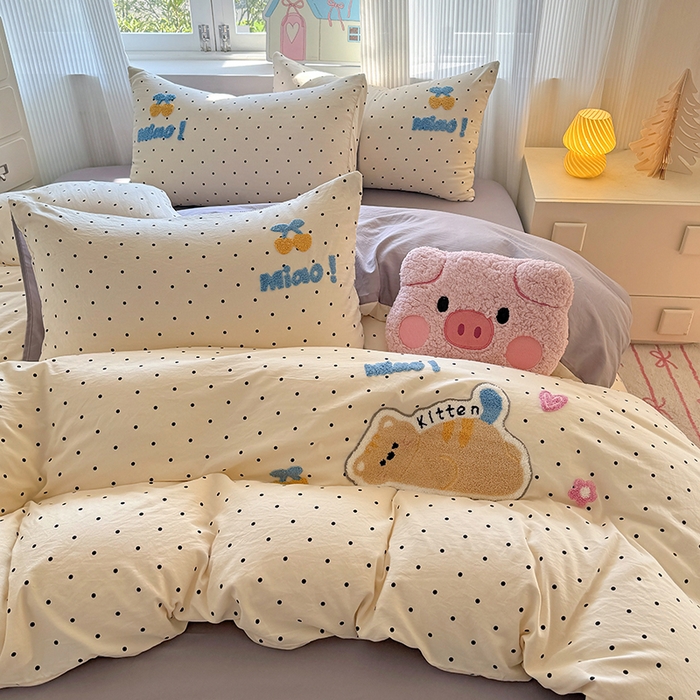 91家纺网 家纺一手货源 找家纺 沃朴家居 2025新款萌趣水洗棉毛巾绣四件套 趴睡猫咪