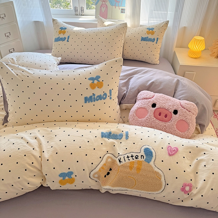 91家纺网 家纺一手货源 找家纺 沃朴家居 2025新款萌趣水洗棉毛巾绣四件套 趴睡猫咪