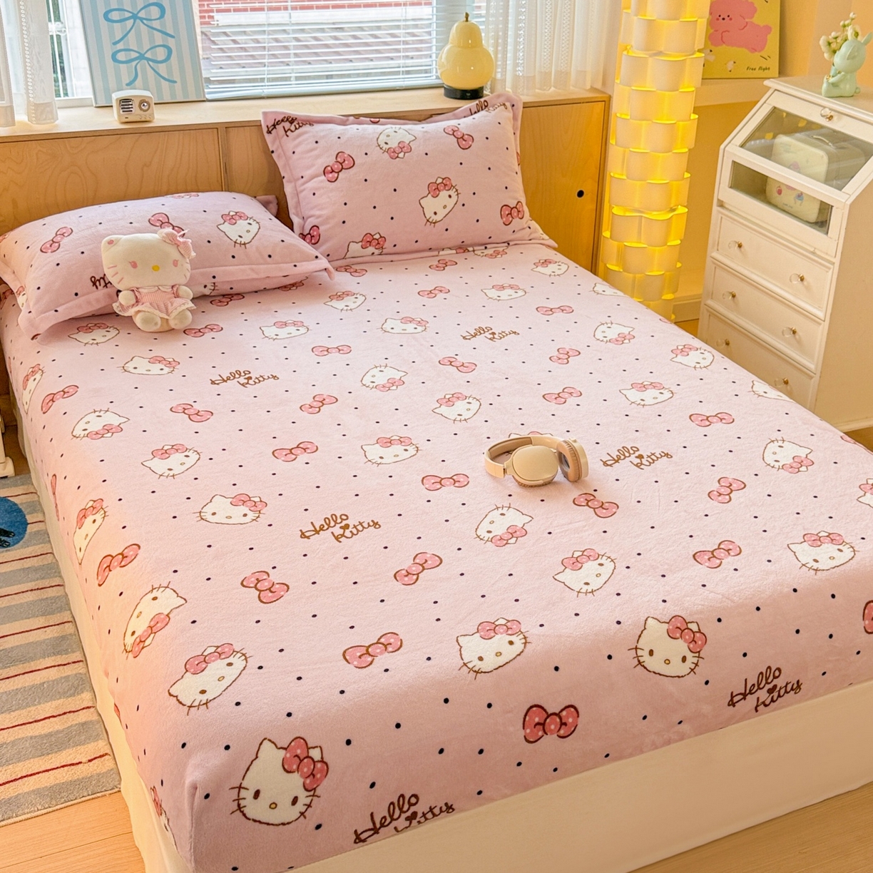 91家纺网 家纺一手货源 找家纺 名兮-2025经典奥特曼-三丽鸥高克重印花牛奶绒床笠 美美kt