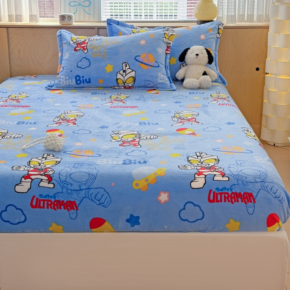 91家纺网 家纺一手货源 找家纺 名兮-2025经典奥特曼-三丽鸥高克重印花牛奶绒床笠 闪电艾斯