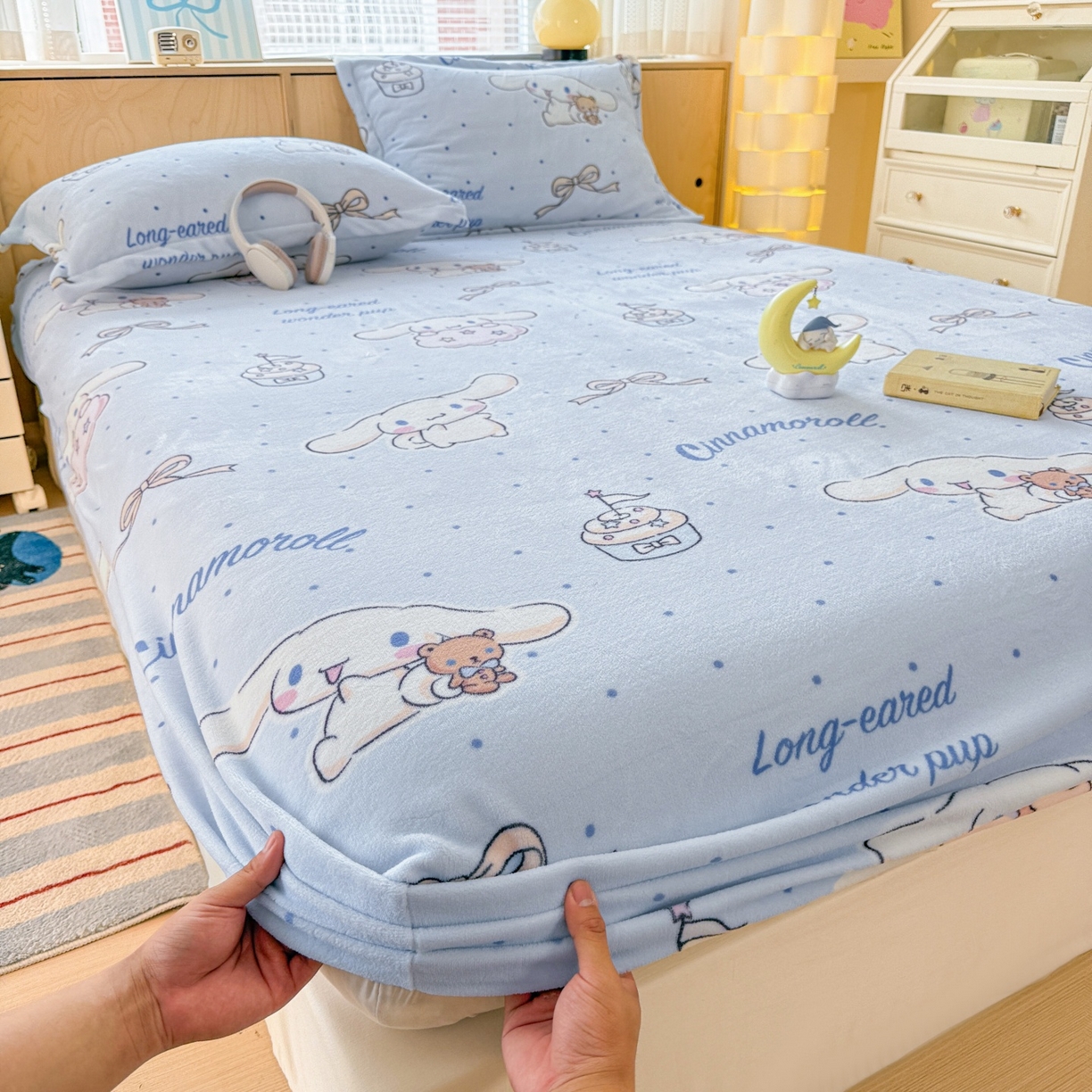 91家纺网 家纺一手货源 找家纺 名兮-2025经典奥特曼-三丽鸥高克重印花牛奶绒床笠 甜品大耳狗