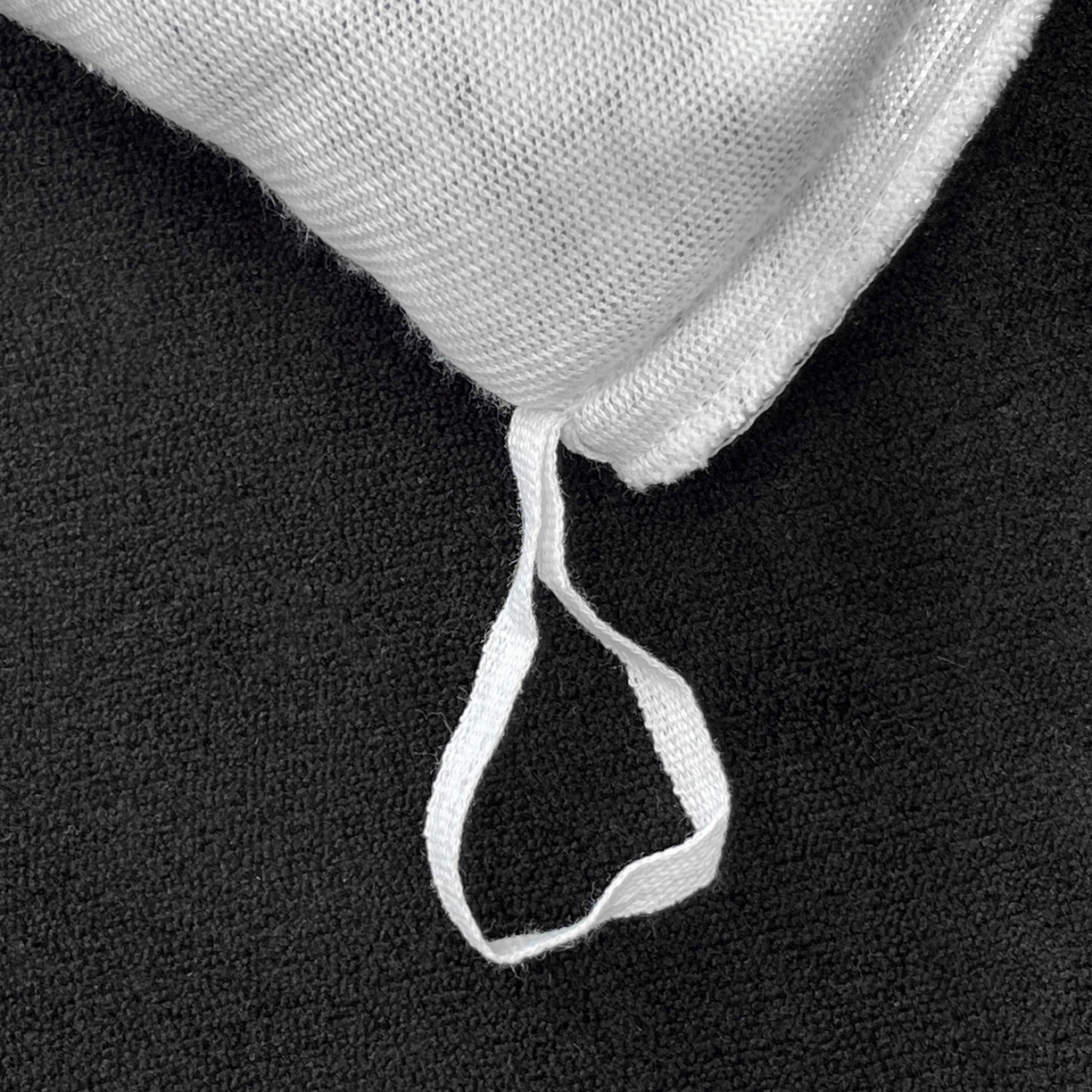 91家纺网 家纺一手货源 找家纺 美洲琳 2025新款高克重牛奶绒印花四件套 波点爱心-黑