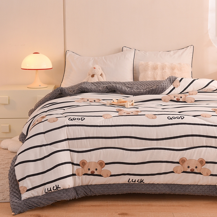 91家纺网 家纺一手货源 找家纺 云家 2025新款豆豆绒被子被芯夏凉被空调被四季被 欢乐小熊