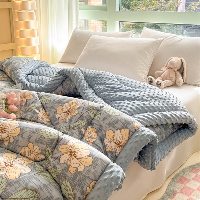 91家纺网 家纺一手货源 找家纺 云家 2025新款豆豆绒被子被芯夏凉被空调被四季被 花开富贵