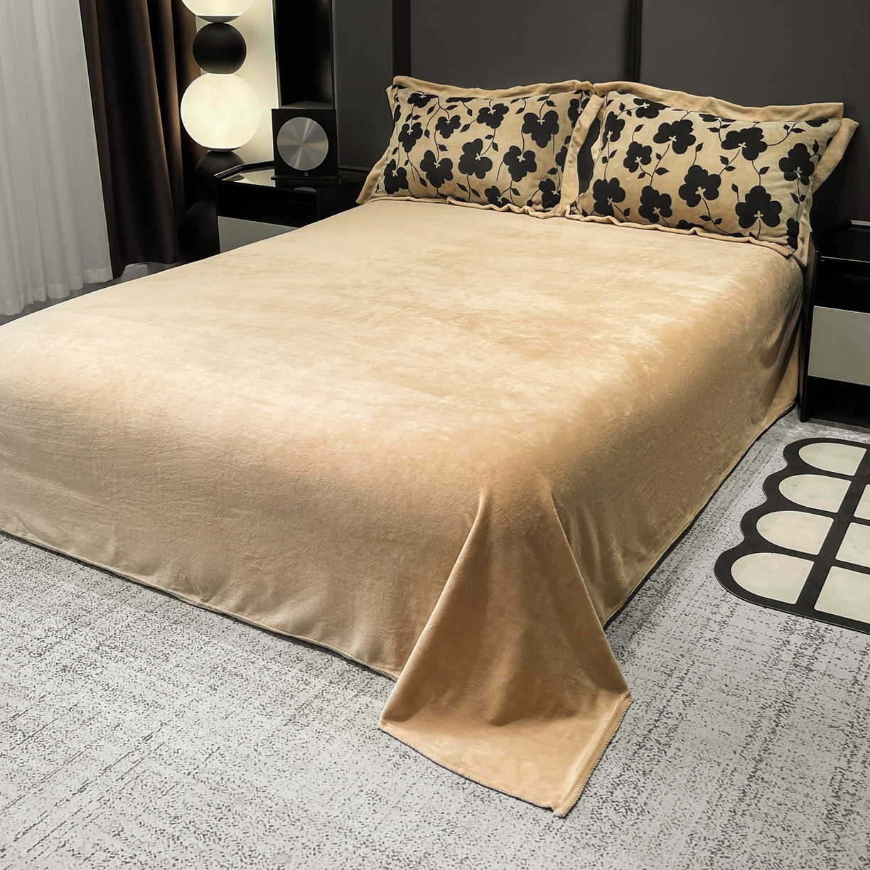 91家纺网 家纺一手货源 找家纺 美洲琳 2025新款高克重牛奶绒印花四件套 黑金花影