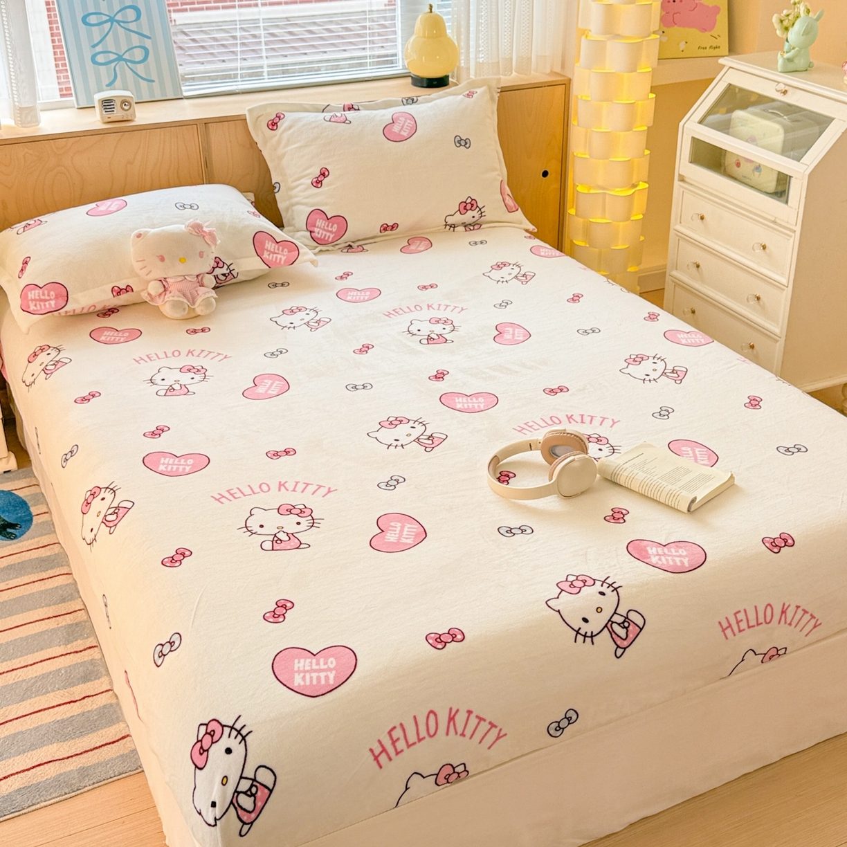 91家纺网 家纺一手货源 找家纺 名兮-2025经典奥特曼-三丽鸥高克重印花牛奶绒床笠 甜心kt