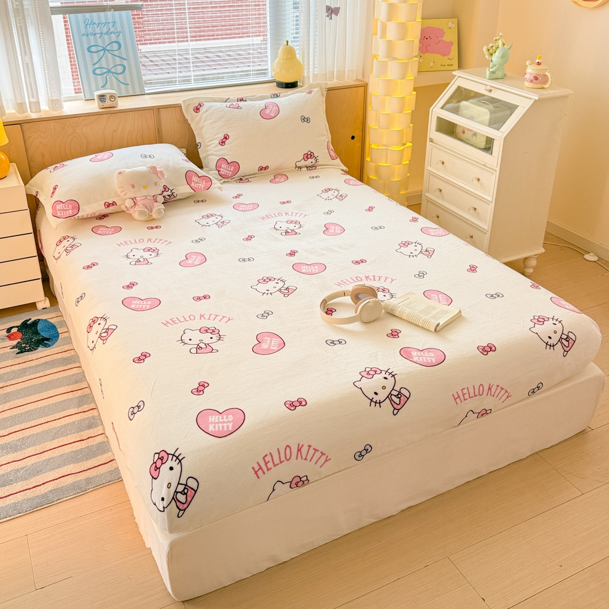 91家纺网 家纺一手货源 找家纺 名兮-2025经典奥特曼-三丽鸥高克重印花牛奶绒床笠 甜心kt