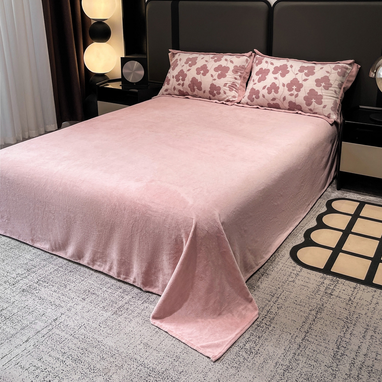 91家纺网 家纺一手货源 找家纺 美洲琳 2025新款高克重牛奶绒印花四件套 粉格花影