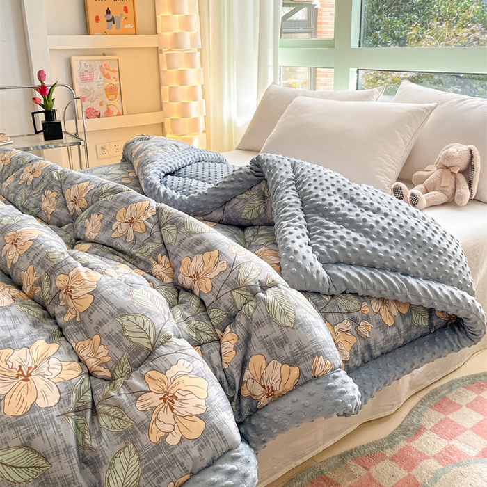 91家纺网 家纺一手货源 找家纺 云家 2025新款豆豆绒被子被芯夏凉被空调被四季被 花开富贵