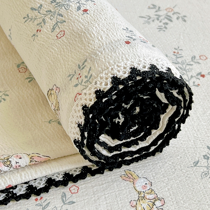 91家纺网 家纺一手货源 找家纺 逸林家纺《原希尔顿逸林》 2025新款皱皱纱枕套镂空花边单品枕套 花间兔