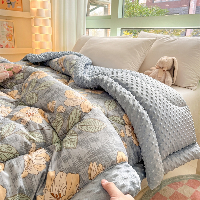 91家纺网 家纺一手货源 找家纺 云家 2025新款豆豆绒被子被芯夏凉被空调被四季被 花开富贵