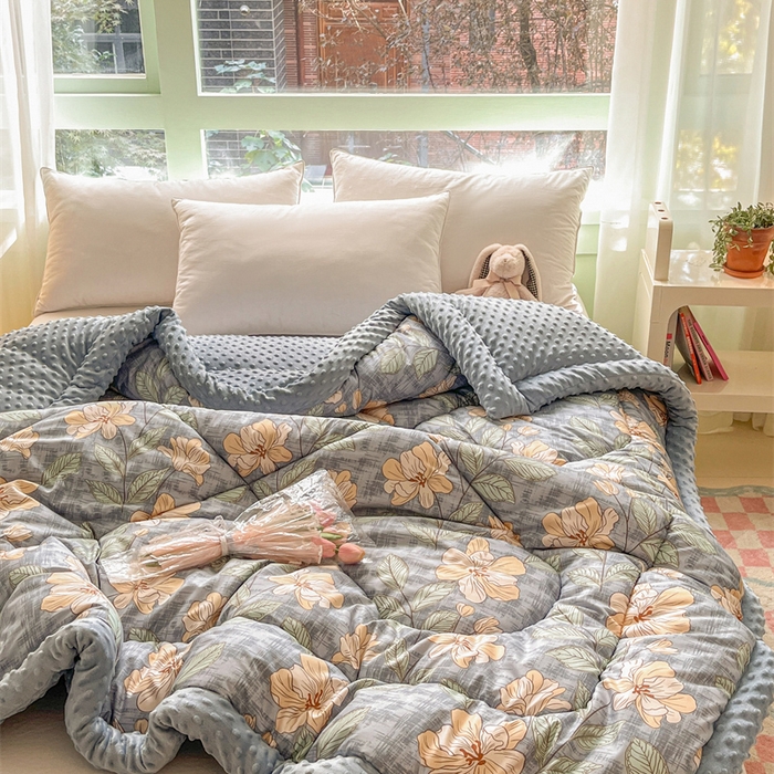 91家纺网 家纺一手货源 找家纺 云家 2025新款豆豆绒被子被芯夏凉被空调被四季被 花开富贵