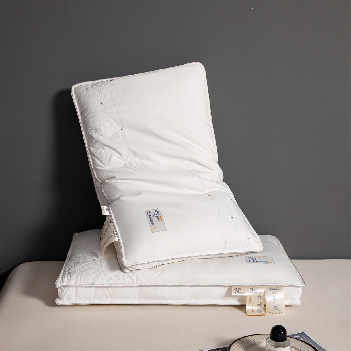 91家纺网 家纺一手货源 找家纺 麦肯锡 2025新款3F净眠枕 枕头枕芯 白色