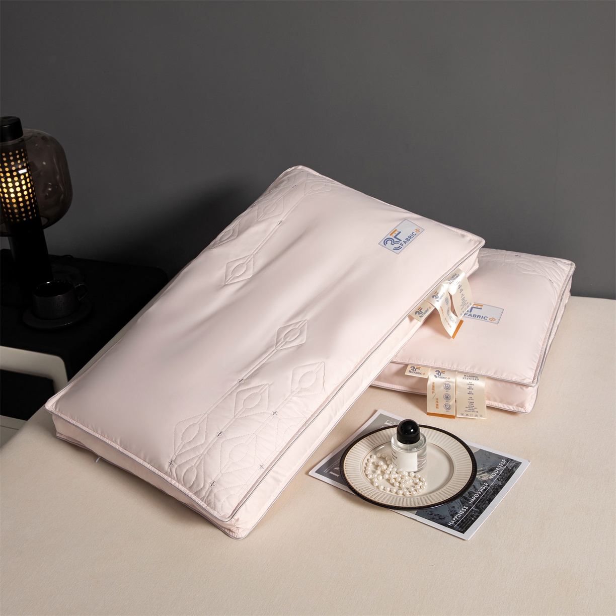 91家纺网 家纺一手货源 找家纺 麦肯锡 2025新款3F净眠枕 枕头枕芯 粉色