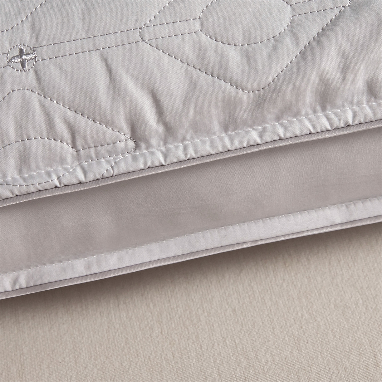 91家纺网 家纺一手货源 找家纺 麦肯锡 2025新款3F净眠枕 枕头枕芯 灰色