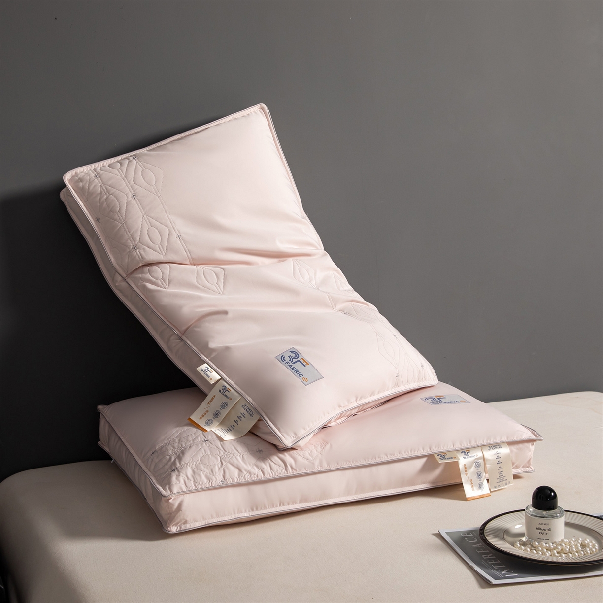 91家纺网 家纺一手货源 找家纺 麦肯锡 2025新款3F净眠枕 枕头枕芯 粉色