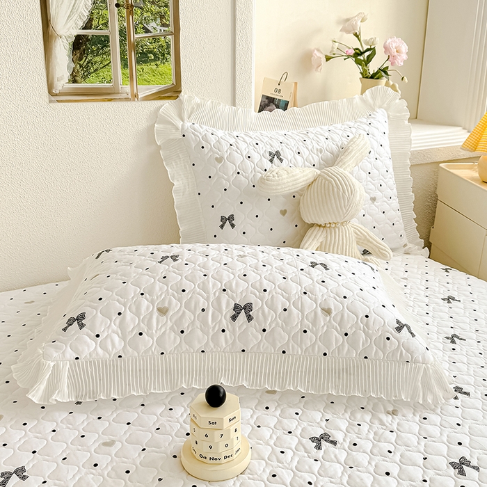 91家纺网 家纺一手货源 找家纺 冬然 2024新款全棉床盖纯棉床盖夹棉床单全棉床单纯棉床单 波点情节