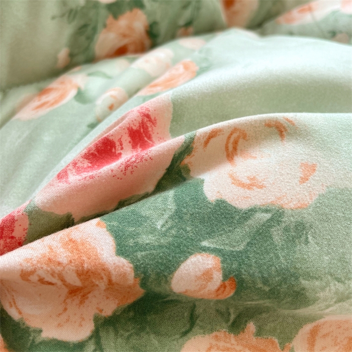 91家纺网 家纺一手货源 找家纺 云家 2025新款豆豆绒被子被芯夏凉被空调被四季被 甜蔷薇