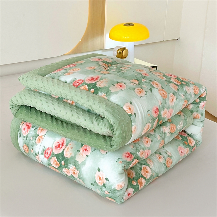 91家纺网 家纺一手货源 找家纺 云家 2025新款豆豆绒被子被芯夏凉被空调被四季被 甜蔷薇