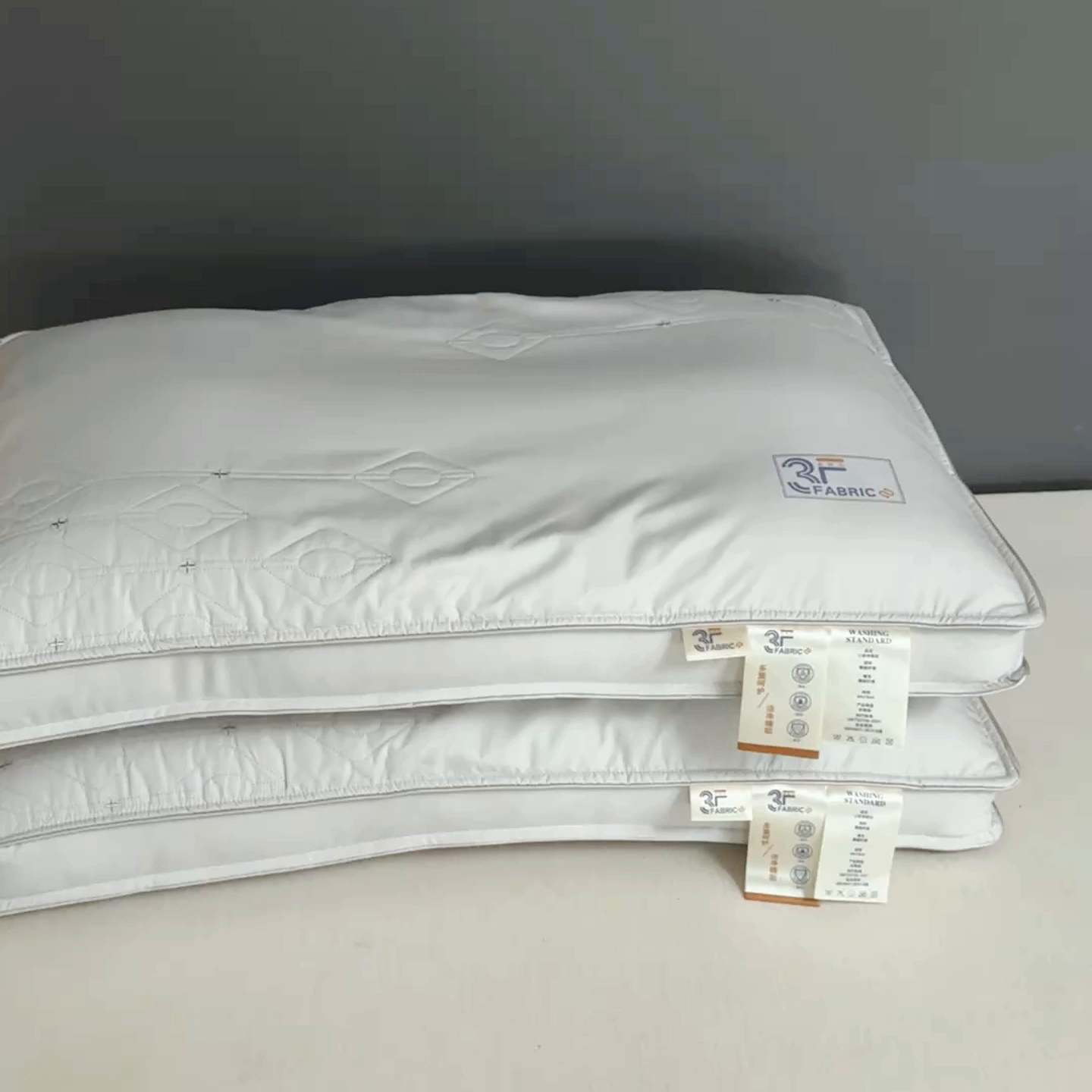 91家纺网 家纺一手货源 找家纺 麦肯锡 2025新款3F净眠枕 枕头枕芯 灰色