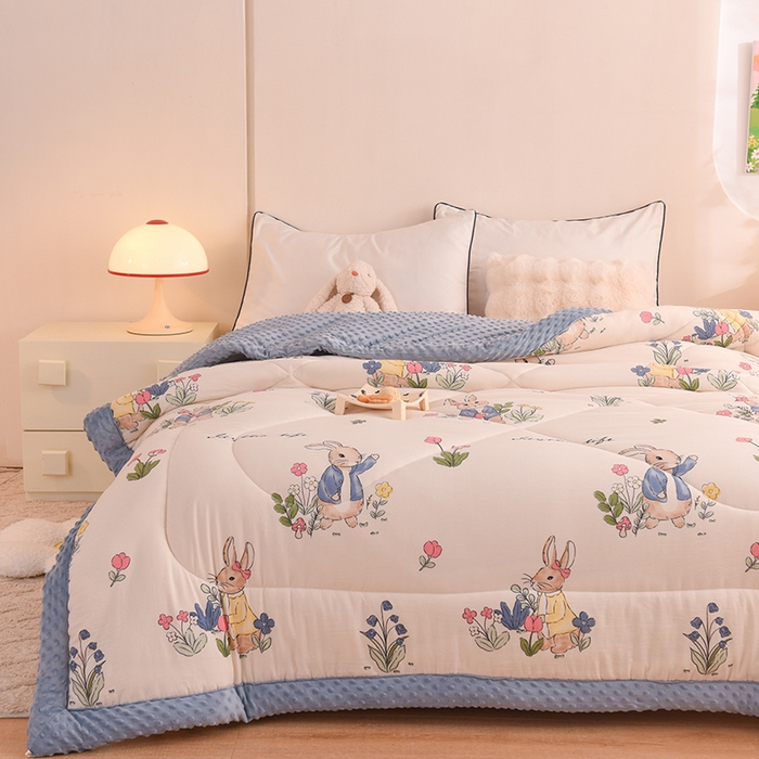 91家纺网 家纺一手货源 找家纺 云家 2025新款豆豆绒被子被芯夏凉被空调被四季被 花园兔兔