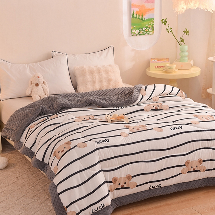 91家纺网 家纺一手货源 找家纺 云家 2025新款豆豆绒被子被芯夏凉被空调被四季被 欢乐小熊