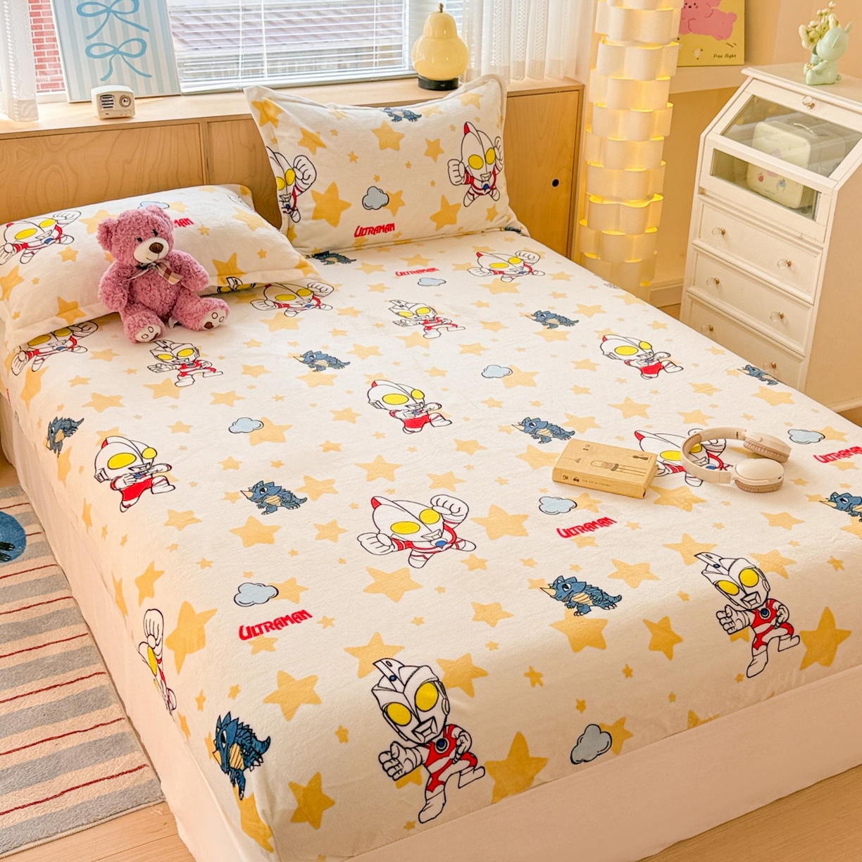 91家纺网 家纺一手货源 找家纺 名兮-2025经典奥特曼-三丽鸥高克重印花牛奶绒床笠 星空战士