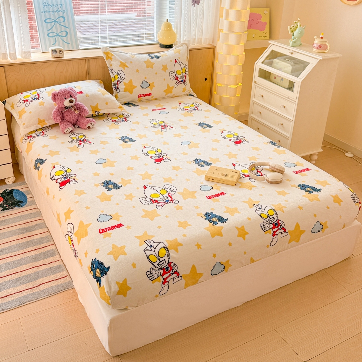 91家纺网 家纺一手货源 找家纺 名兮-2025经典奥特曼-三丽鸥高克重印花牛奶绒床笠 星空战士