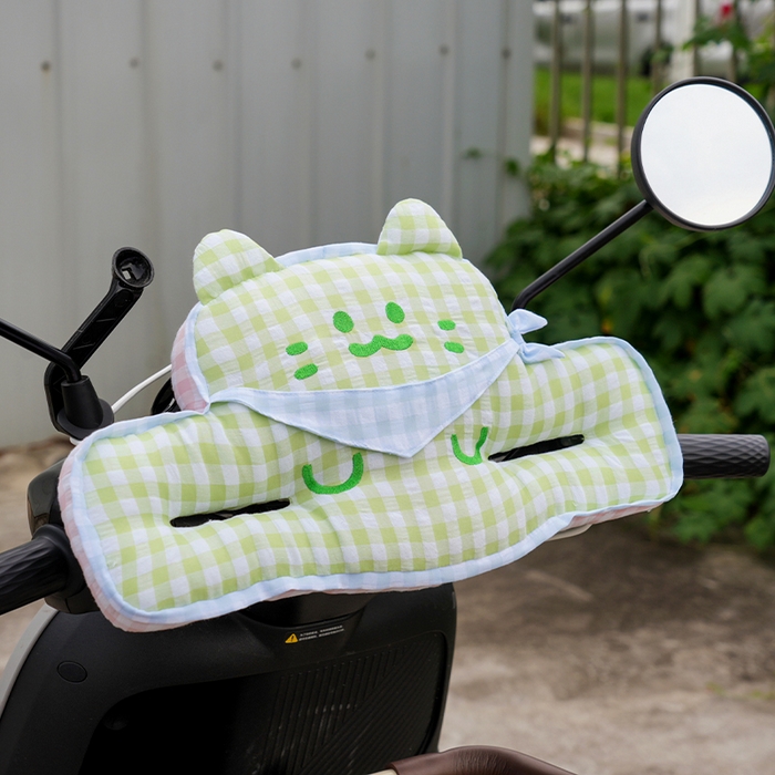 91家纺网 家纺一手货源 找家纺 （总）仟亿莱 2025新款方巾格子喵儿童防撞垫