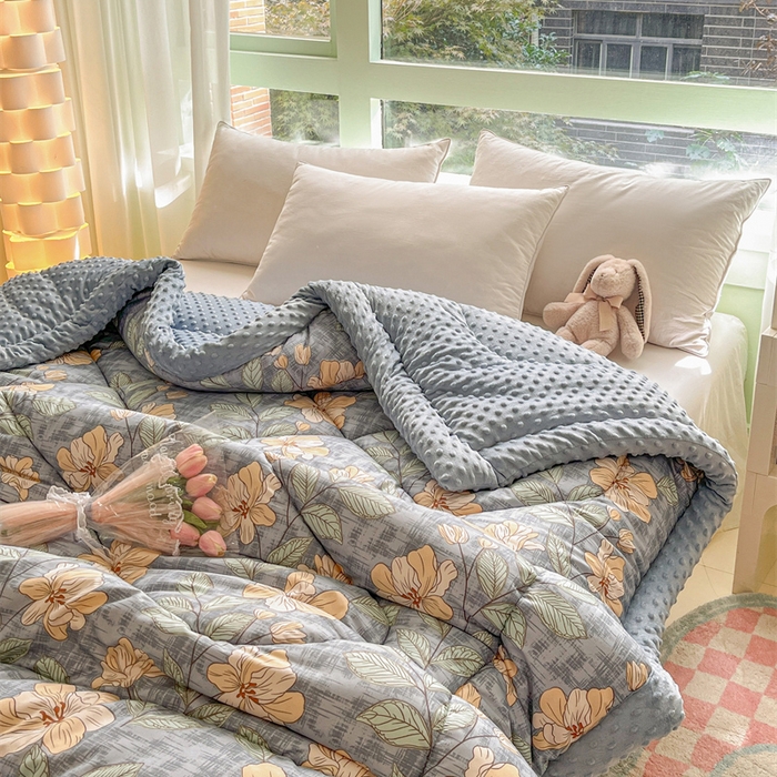 91家纺网 家纺一手货源 找家纺 云家 2025新款豆豆绒被子被芯夏凉被空调被四季被 花开富贵