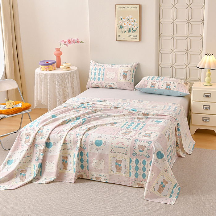 91家纺网 家纺一手货源 找家纺 宇彬家纺 2025直播新款13070全棉纯棉印花双人单床单枕套三件套喷气小清新简约学生被单 春日游园