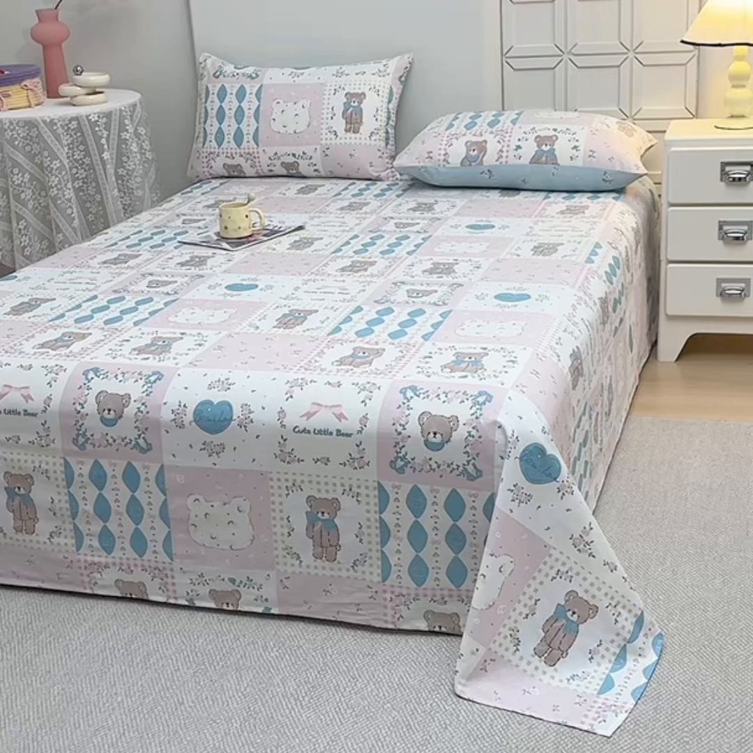 91家纺网 家纺一手货源 找家纺 宇彬家纺 2025直播新款13070全棉纯棉印花双人单床单枕套三件套喷气小清新简约学生被单 春日游园