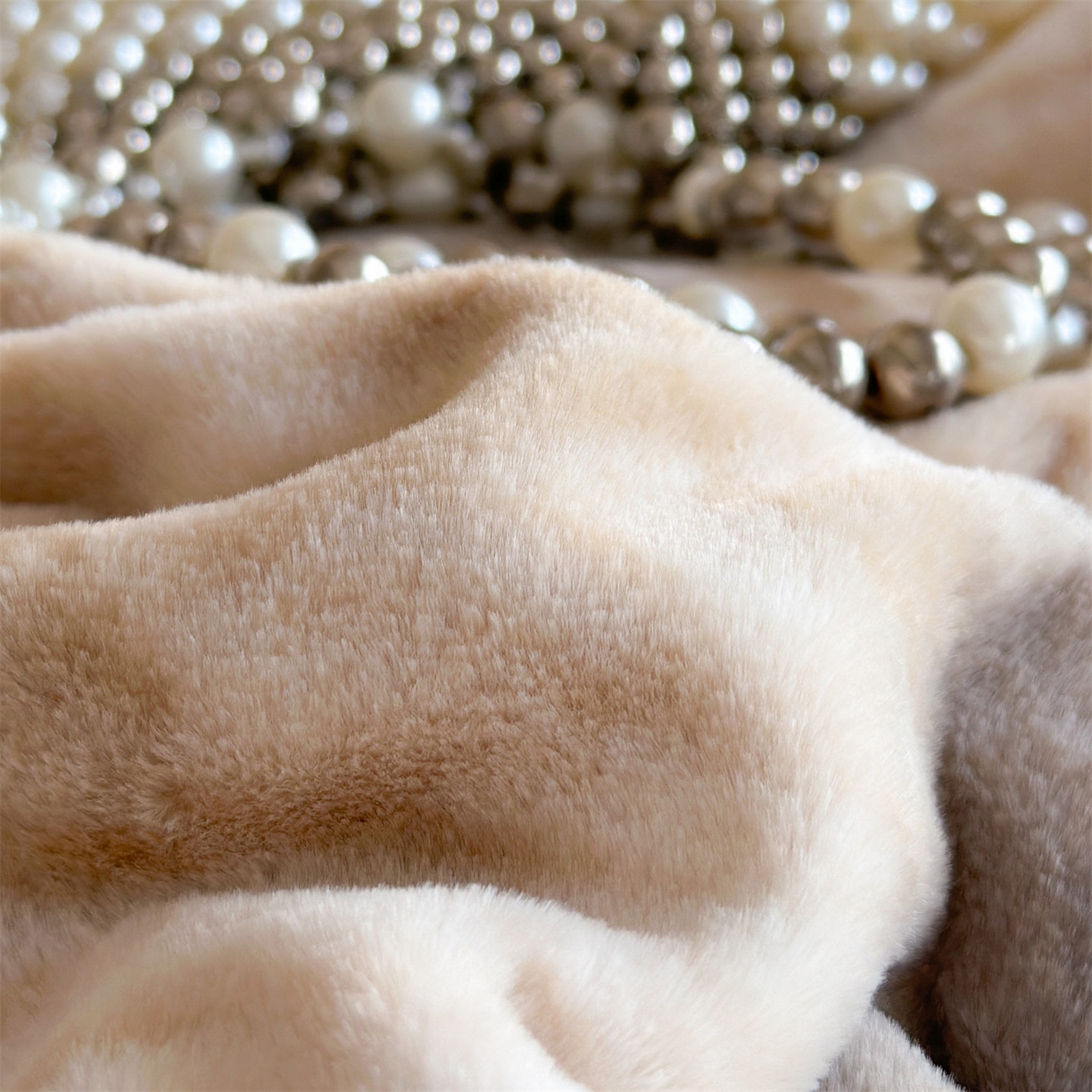 91家纺网 家纺一手货源 找家纺 （总）奥裕家纺 2025新款法式雪貂牛奶绒四件套