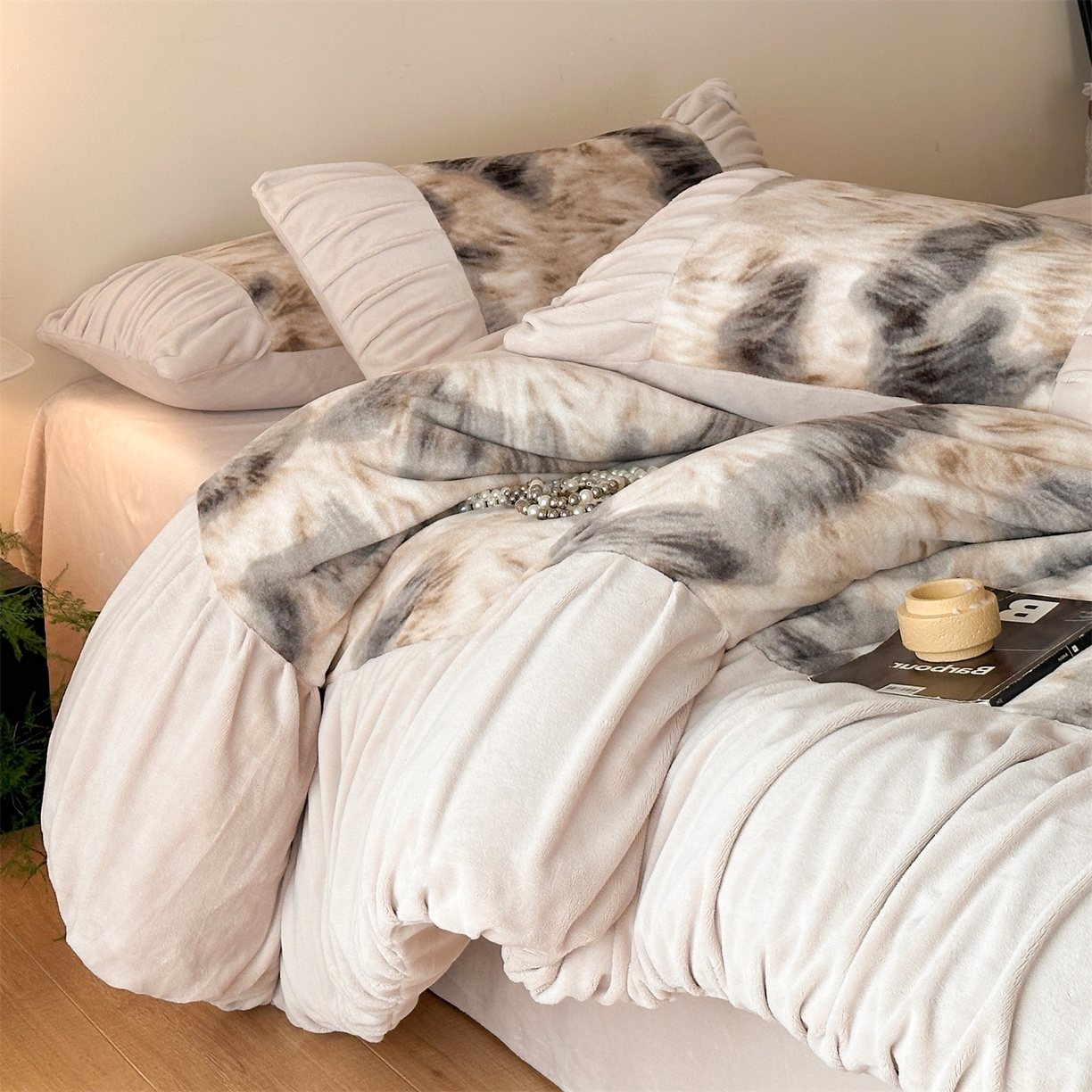 91家纺网 家纺一手货源 找家纺 （总）奥裕家纺 2025新款法式雪貂牛奶绒四件套