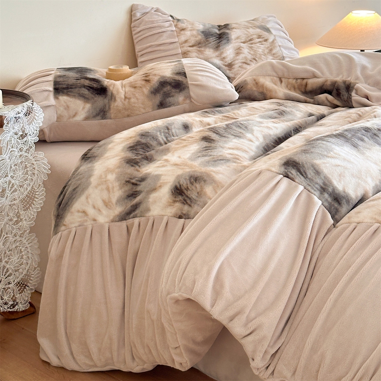 91家纺网 家纺一手货源 找家纺 （总）奥裕家纺 2025新款法式雪貂牛奶绒四件套