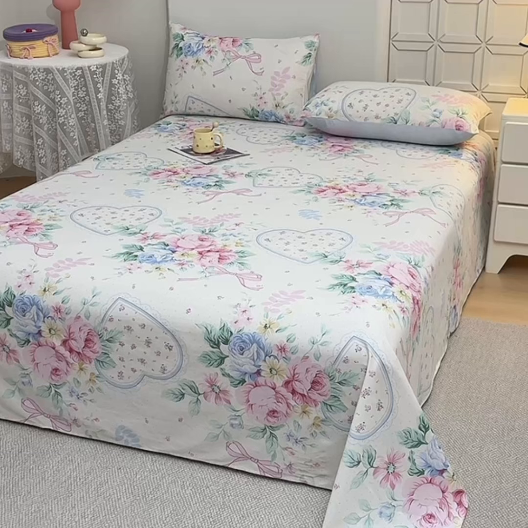 91家纺网 家纺一手货源 找家纺 宇彬家纺 2025直播新款13070全棉纯棉印花双人单床单枕套三件套喷气小清新简约学生被单 粉蓝心韵