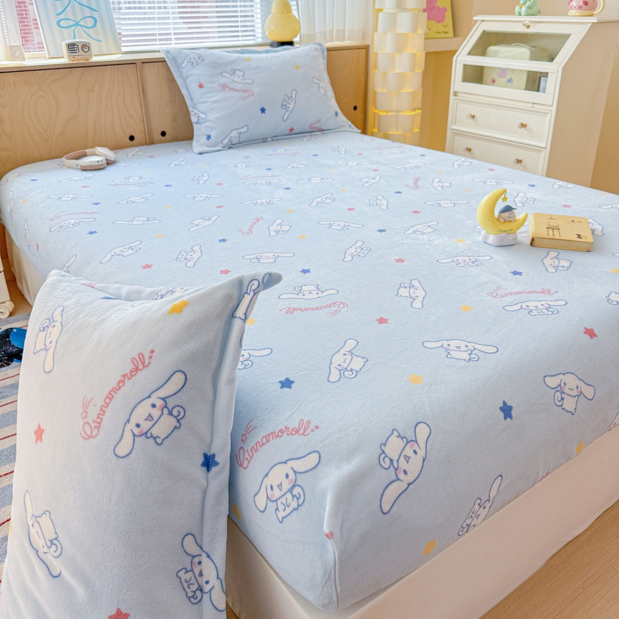 91家纺网 家纺一手货源 找家纺 名兮-2025经典奥特曼-三丽鸥高克重印花牛奶绒床笠 星星大耳狗