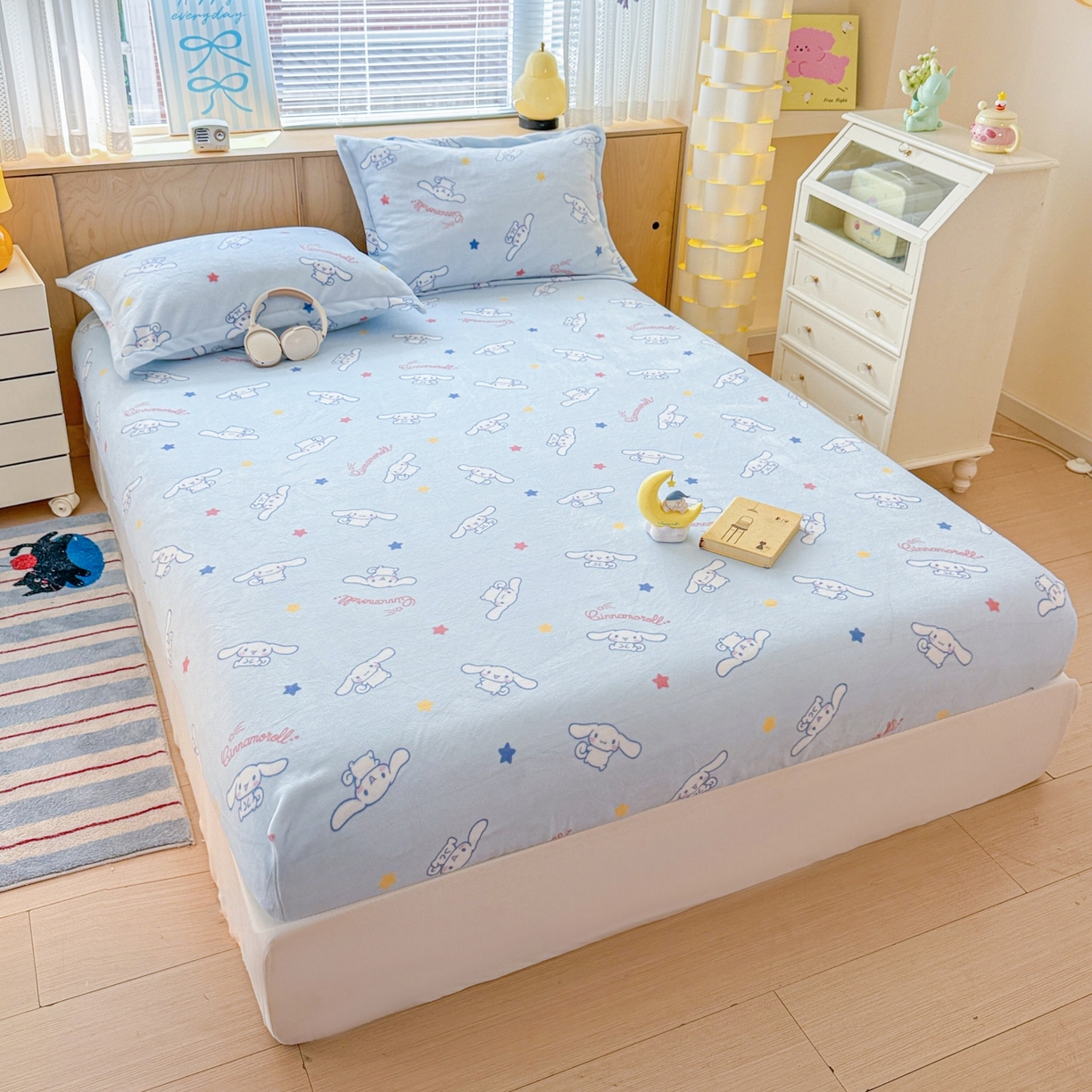 91家纺网 家纺一手货源 找家纺 名兮-2025经典奥特曼-三丽鸥高克重印花牛奶绒床笠 星星大耳狗