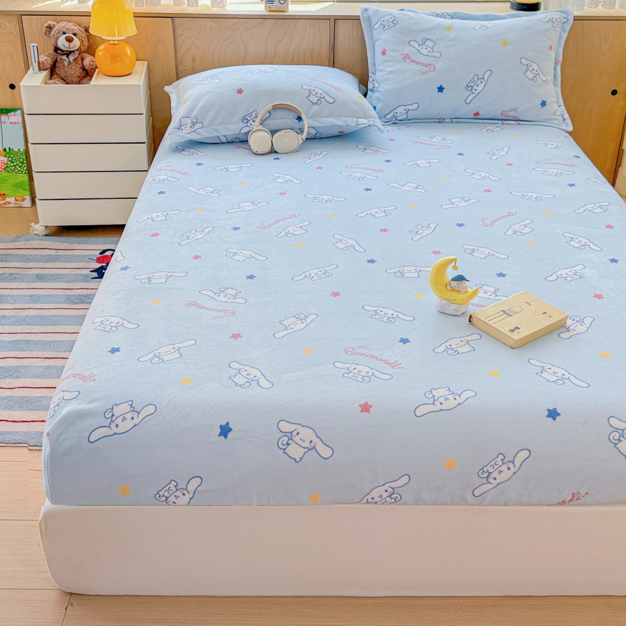 91家纺网 家纺一手货源 找家纺 名兮-2025经典奥特曼-三丽鸥高克重印花牛奶绒床笠 星星大耳狗