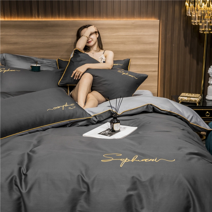 91家纺网 家纺一手货源 找家纺 小叮当家纺仓储工厂店 2025新款(热买家秀不断货)40s贡缎长绒棉纯棉字母款全棉四件套轻奢床上用品 深灰浅灰