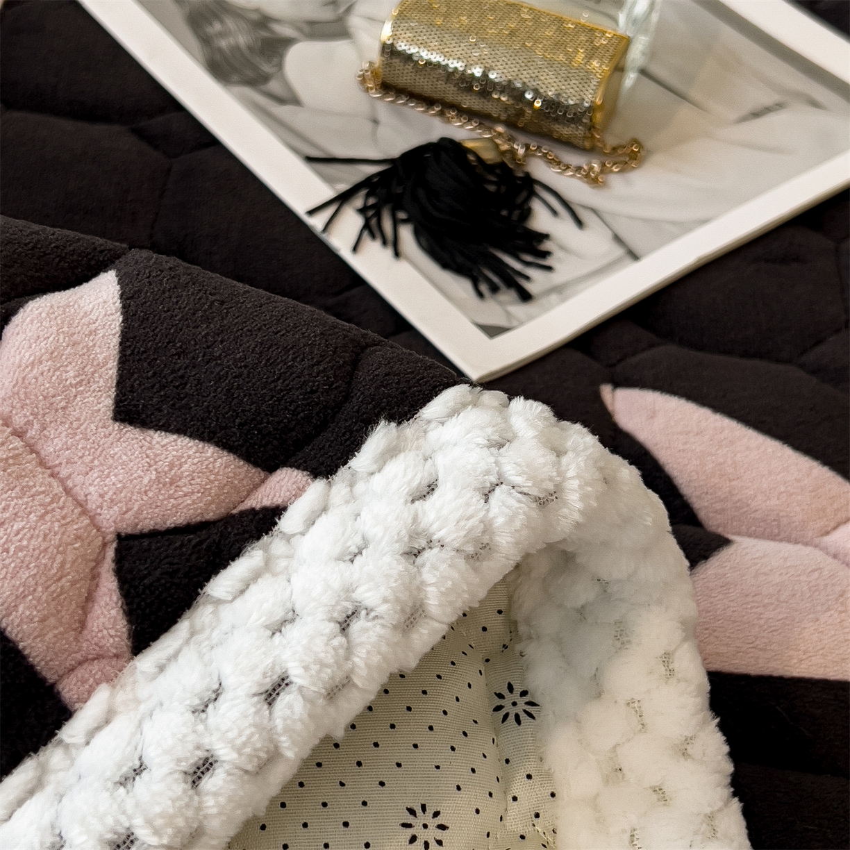 91家纺网 家纺一手货源 找家纺 （总）五月家纺 2025新款A类230克高克重牛奶绒床褥