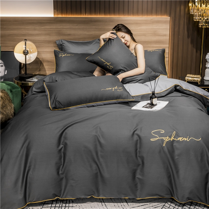 91家纺网 家纺一手货源 找家纺 小叮当家纺仓储工厂店 2025新款(热买家秀不断货)40s贡缎长绒棉纯棉字母款全棉四件套轻奢床上用品 深灰浅灰