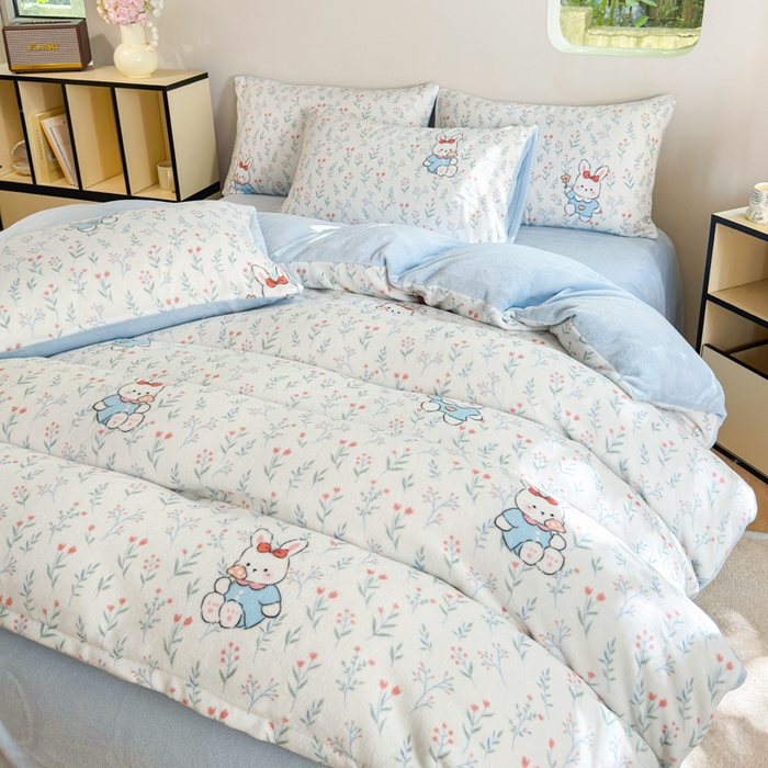 91家纺网 家纺一手货源 找家纺 （总）王朝国际 2025新款高克重牛奶绒印花四件套