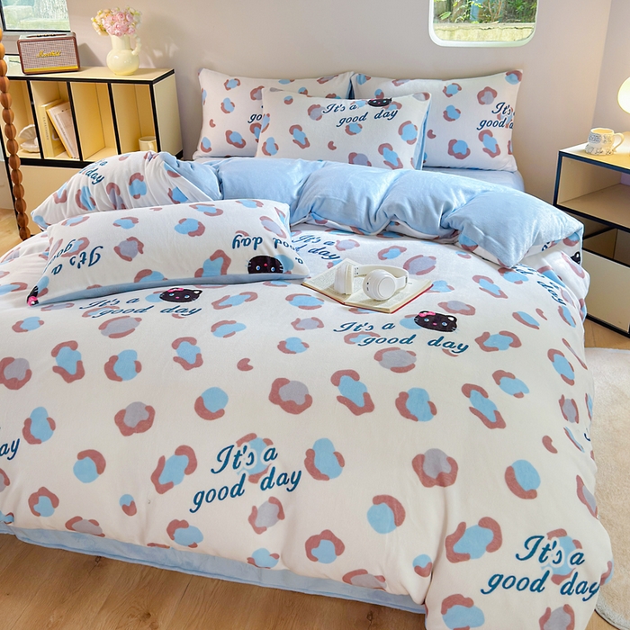 王朝国际 2026新款高克重牛奶绒印花四件套 豹纹喵