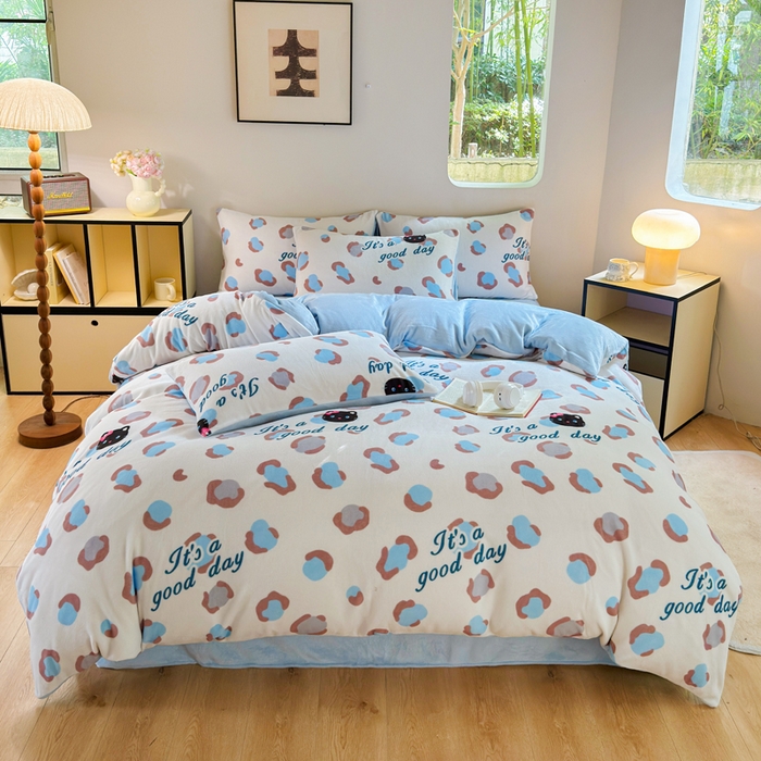 91家纺网 家纺一手货源 找家纺 王朝国际 2026新款高克重牛奶绒印花四件套 豹纹喵