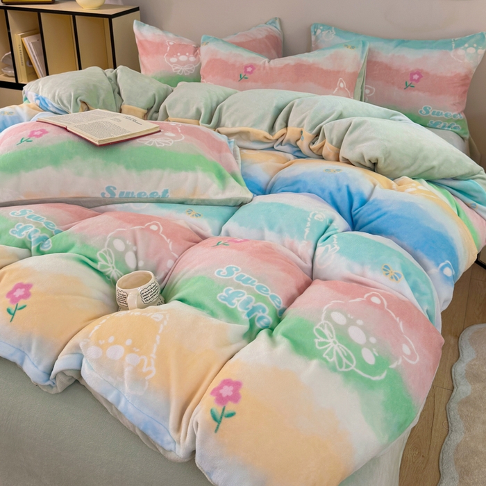 91家纺网 家纺一手货源 找家纺 王朝国际 2026新款高克重牛奶绒印花四件套 彩虹冰激凌