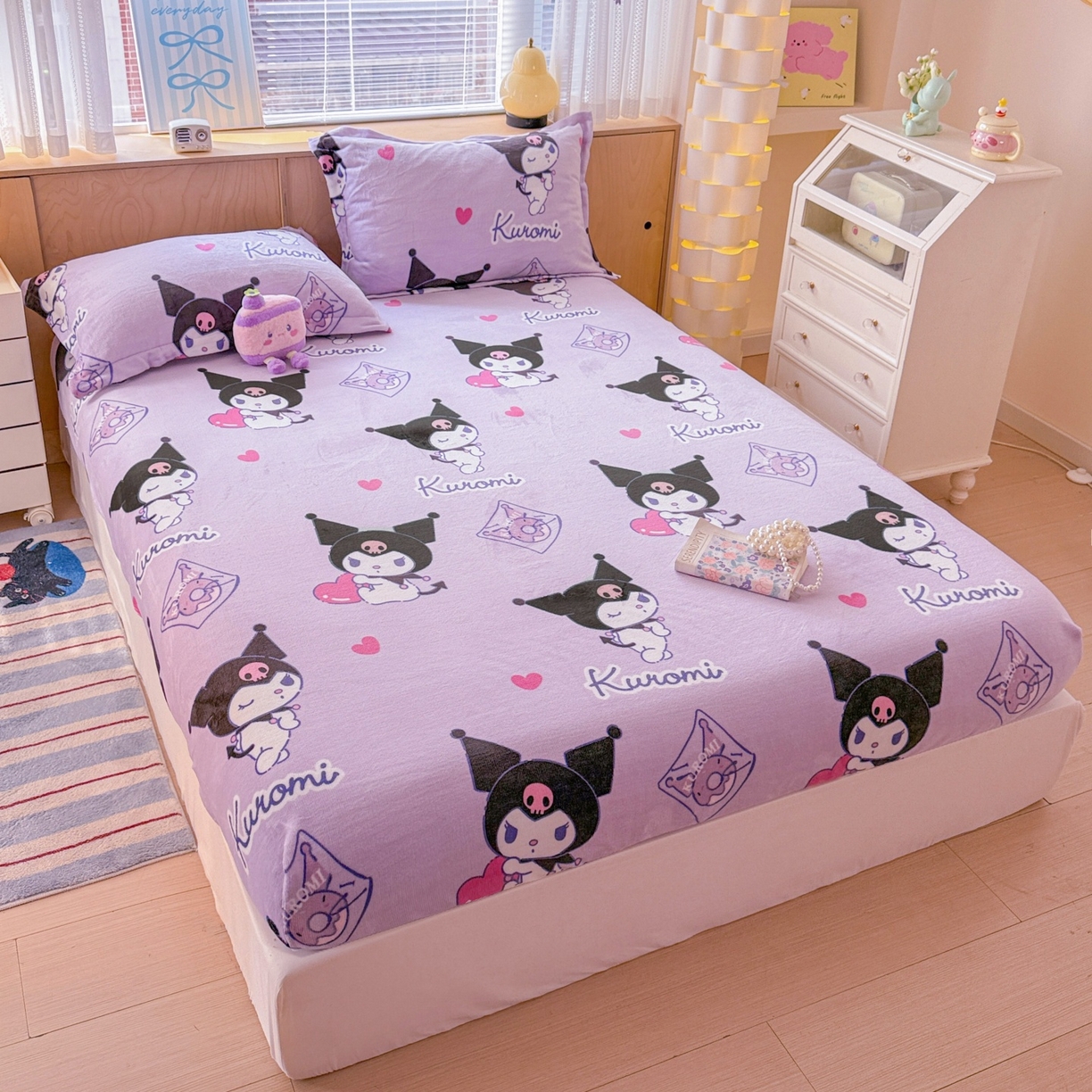 91家纺网 家纺一手货源 找家纺 名兮-2025经典奥特曼-三丽鸥高克重印花牛奶绒床笠 紫色库洛米